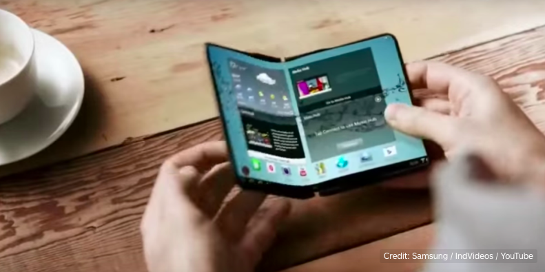 phone that folds into tablet